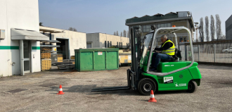 come diventare addetto alla conduzione di carrelli elevatori